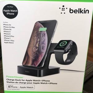 2-in-1 iPhone & Apple Watch Dock BLACK